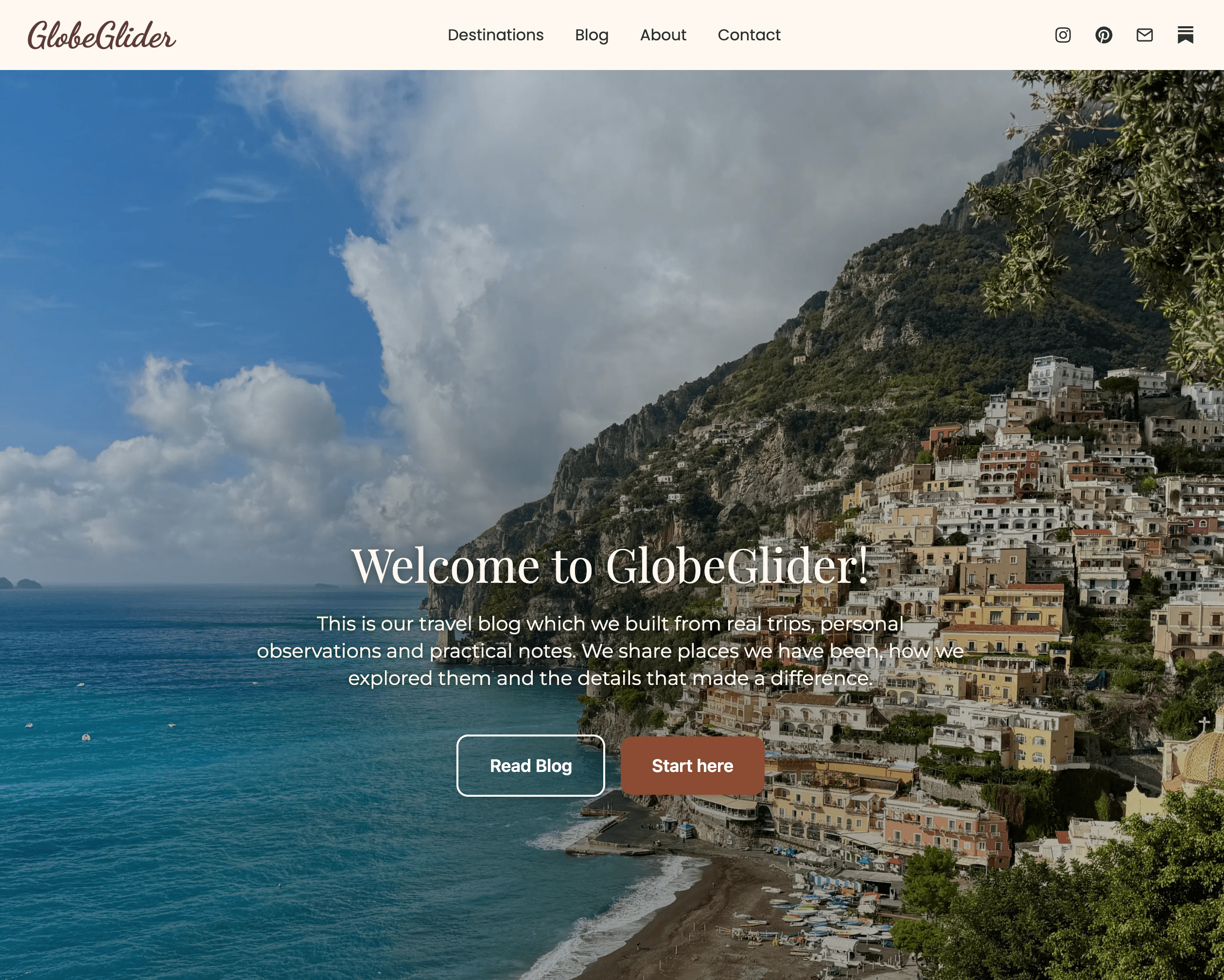 GlobeGlider travel blog website screenshot